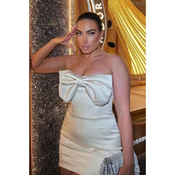 HOUSE OF CB Ariella Satin Crystal Embellished Bow Dress in Ivory Size Large